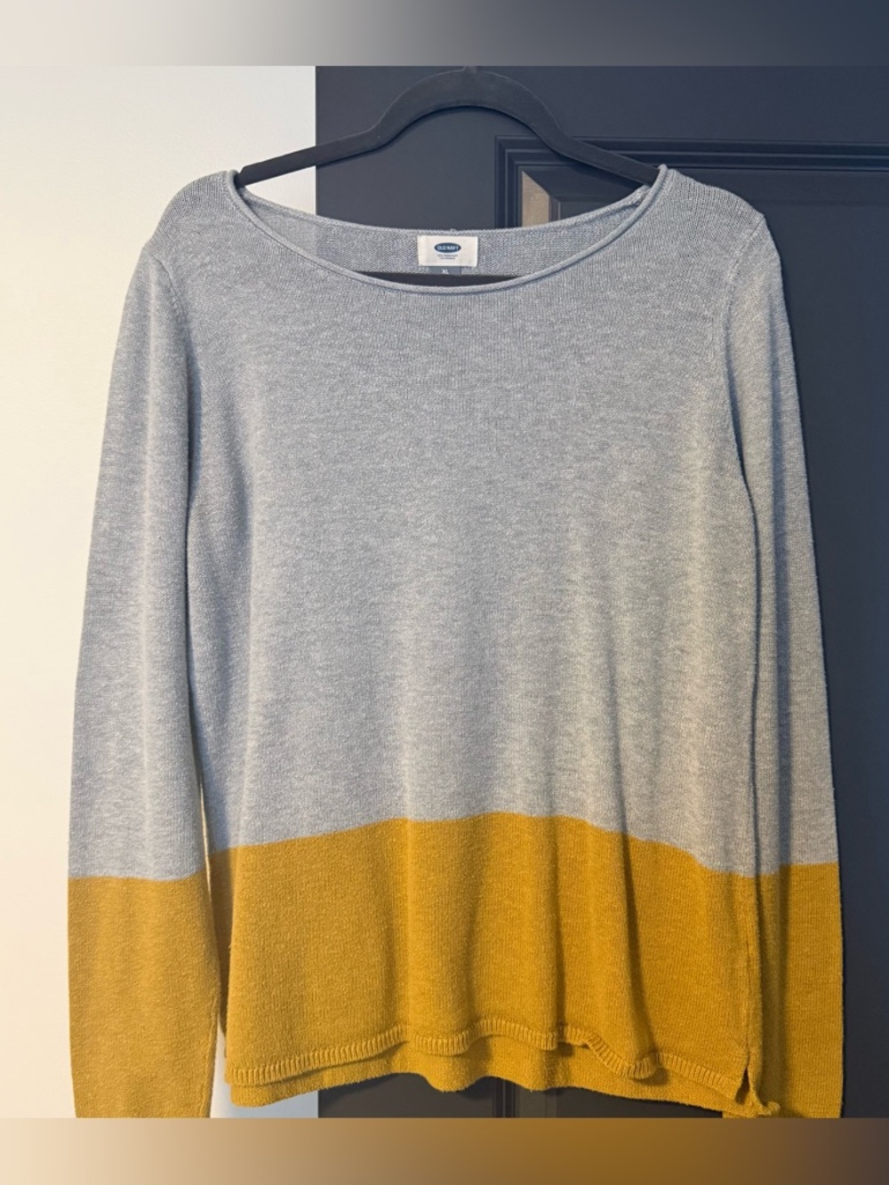Old Navy XL—Gray and Mustard Colourblock Sweater
